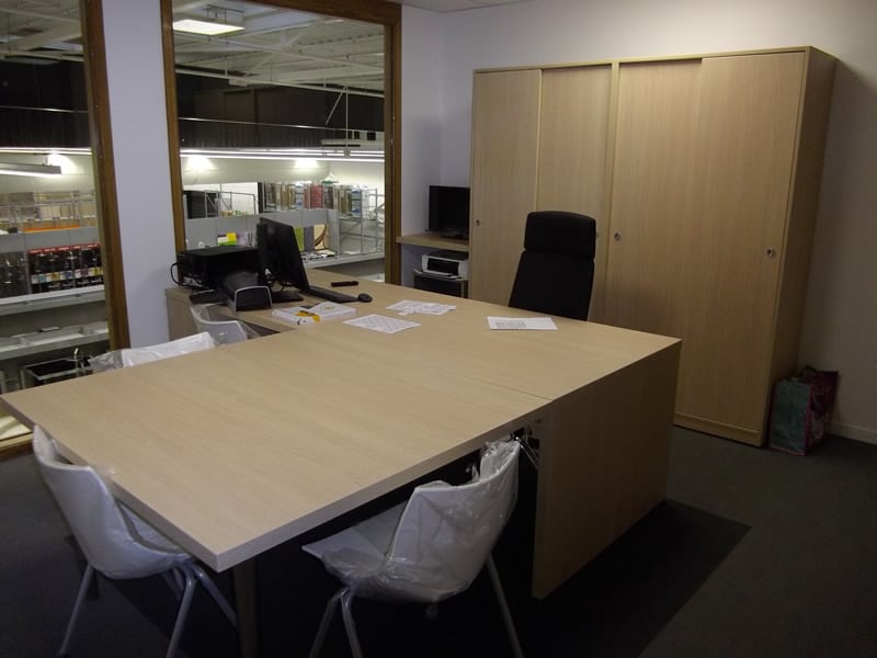 Aménagement de bureaux & équipement en mobilier pour Brico Leclerc à Granville dans la Manche (50)
