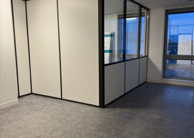 Installation de cloisons modulaires et de portes en stratifié et à galandage pour un cabinet d’avocat à Caen en Normandie - Bô Agencement