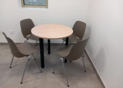 Mobilier de bureau Français