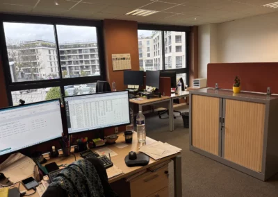 équipement en mobilier de bureau et de rangement à Caen